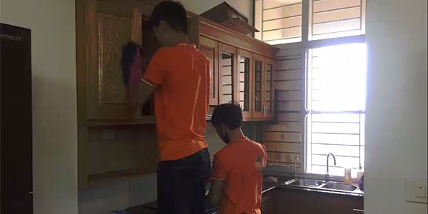 Làm vệ sinh chung cư khác gì so với vệ sinh nhà ở mặt đất