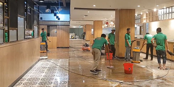 Khách sạn, nhà nghỉ, công ty, văn phòng, xưởng sản xuất,...là những đối tượng cần thuê dọn vệ sinh công nghiệp