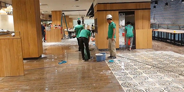 Các máy móc, dụng cụ mà đội vệ sinh công nghiệp sử dụng