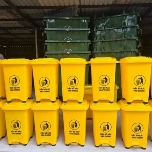 Thùng rác 60L chân đạp