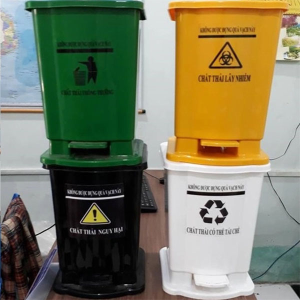 Thùng rác đạp chân 25L